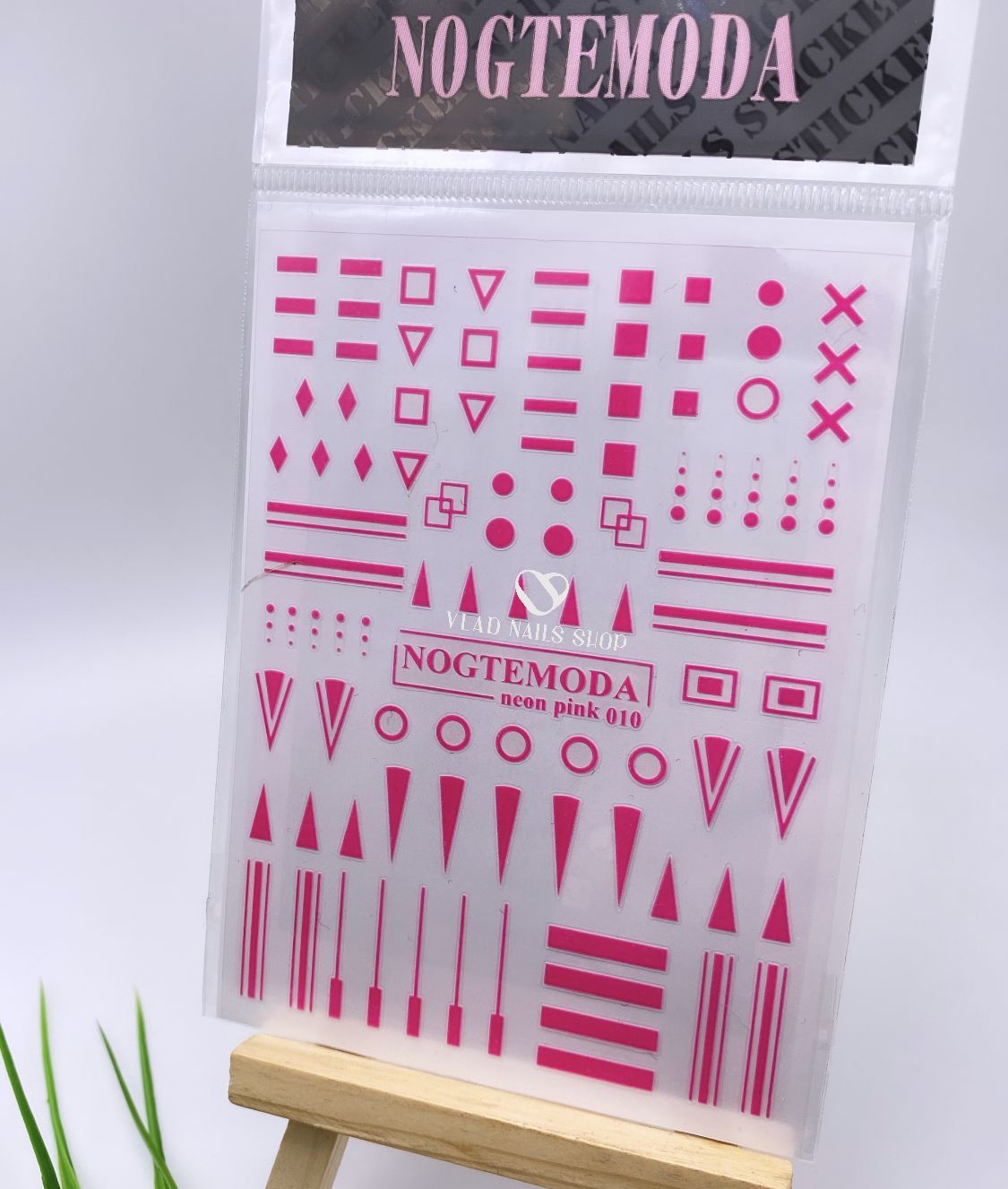 Наклейки NOGTEMODA neon pink 010 
